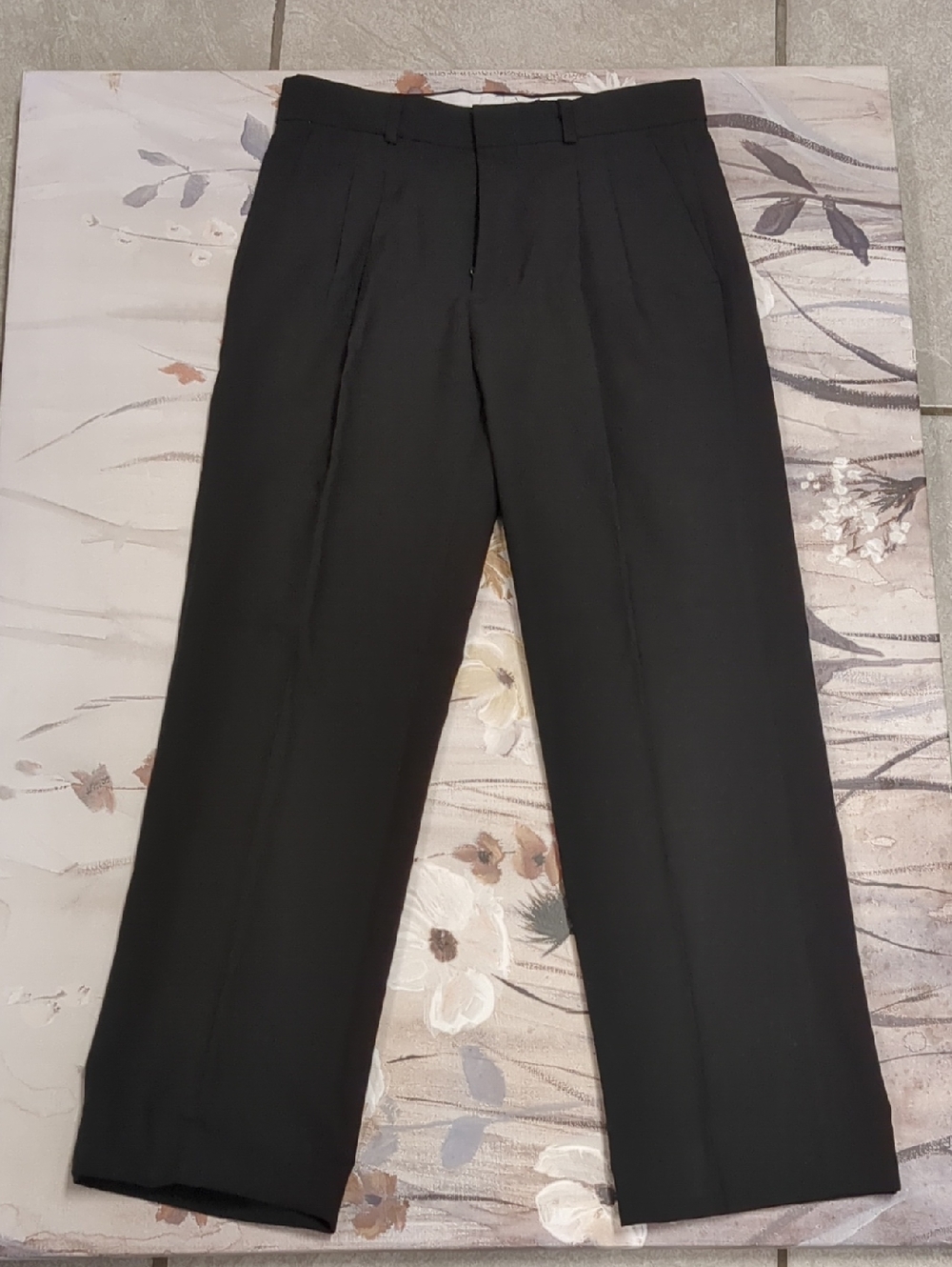 Oxford Women's Black Pleated Dress Pants